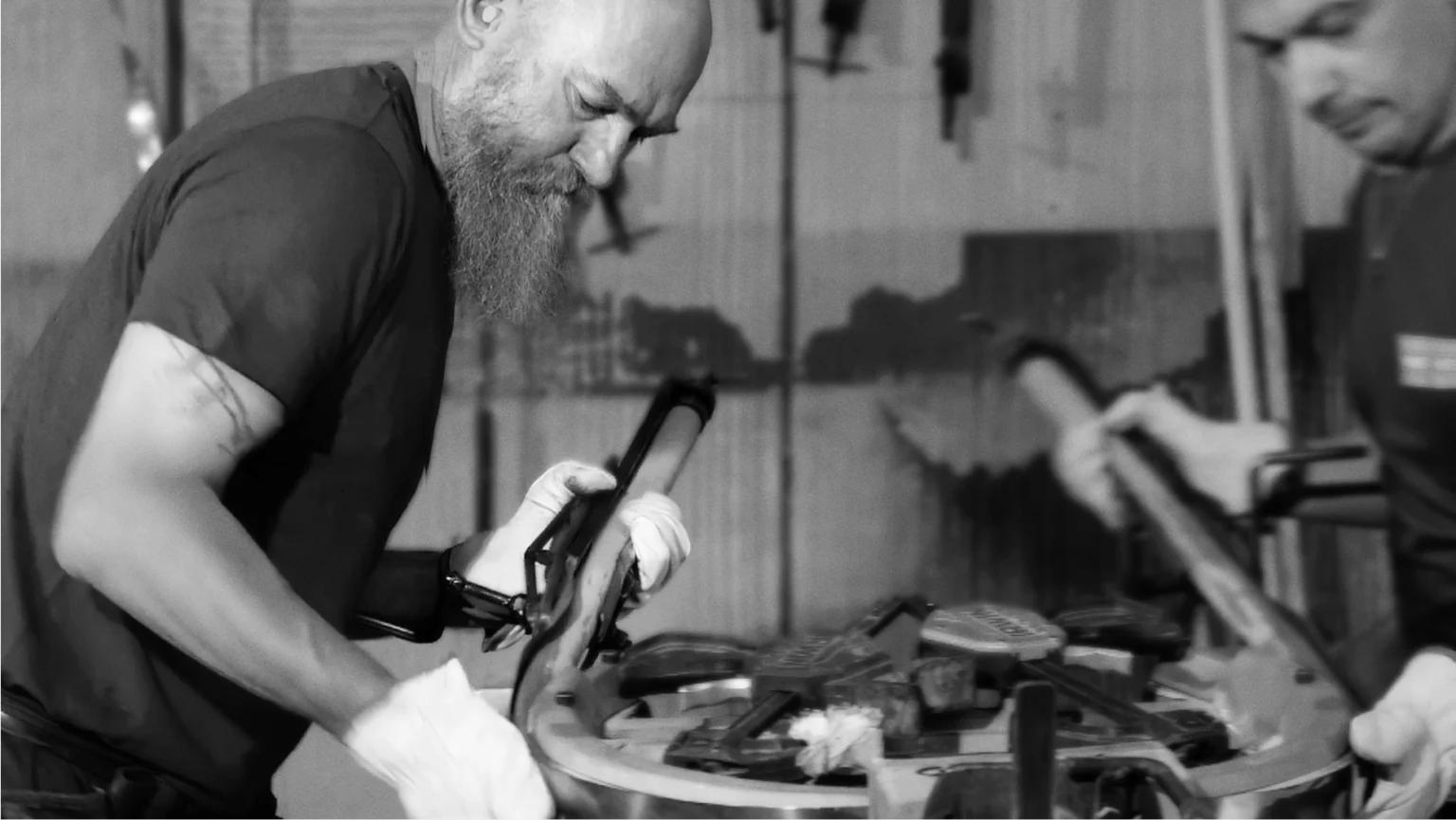 La curvatura del legno — dettaglio